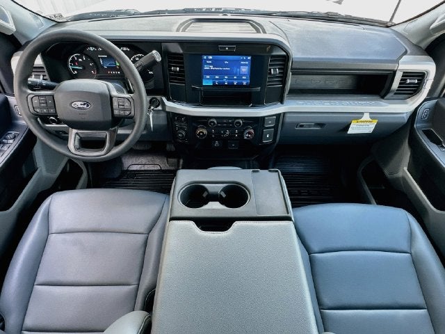 2027 Ford Super Duty F-350 DRW XL DRW