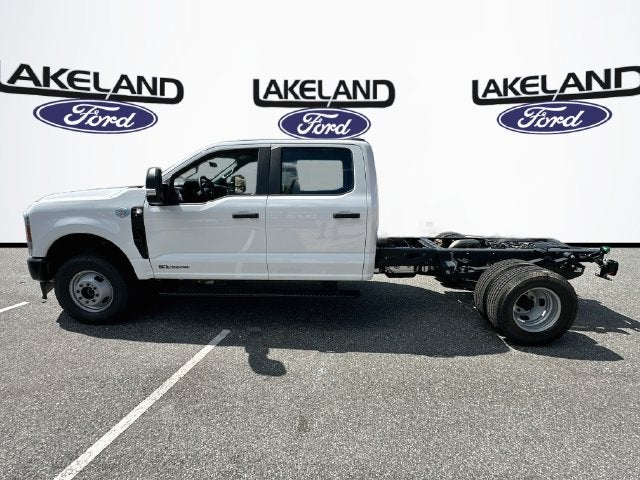 2027 Ford Super Duty F-350 DRW XL DRW