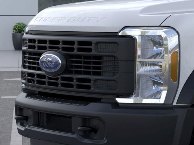 2025 Ford Super Duty F-550 DRW XL DRW