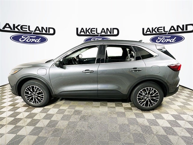 2025 Ford Escape Base