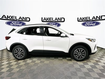 2025 Ford Escape Base