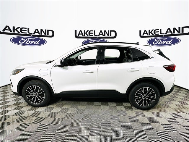 2025 Ford Escape Base