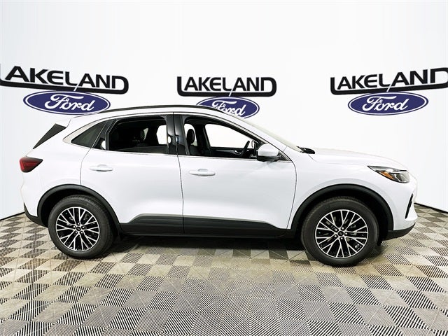 2025 Ford Escape Base