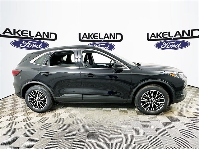 2025 Ford Escape Base