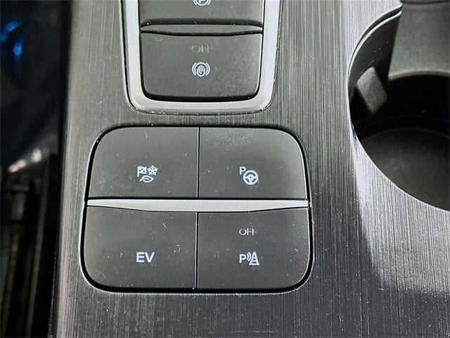 2022 Ford Escape Plug-In Hybrid Titanium