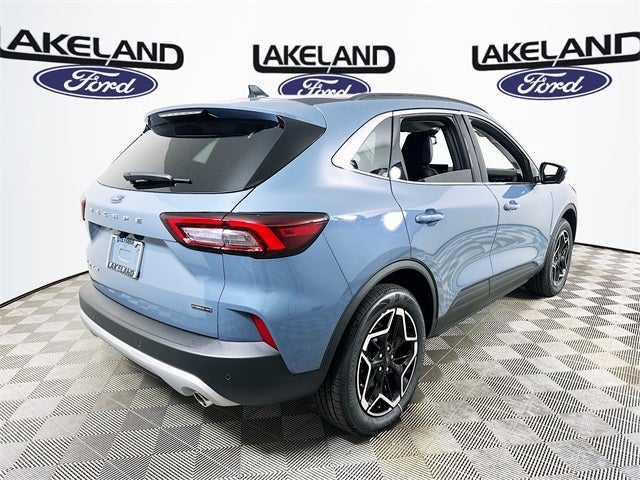 2026 Ford Escape Platinum