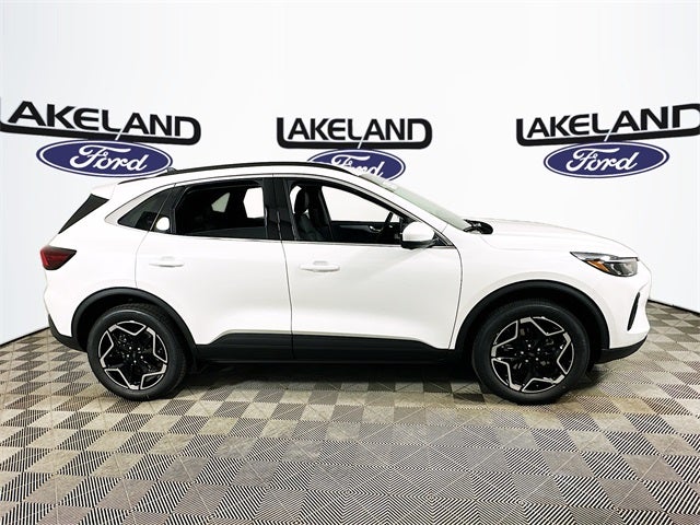 2026 Ford Escape Platinum