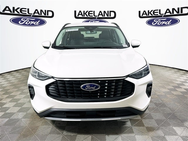 2026 Ford Escape Platinum