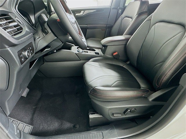 2026 Ford Escape ST-Line Elite