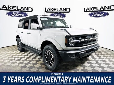 2026 Ford Bronco Outer Banks