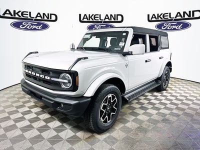 2026 Ford Bronco Outer Banks