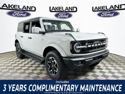 2026 Ford Bronco Outer Banks