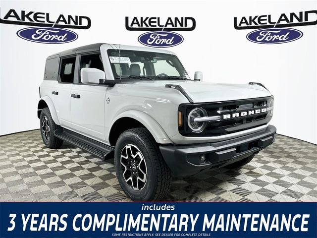 2026 Ford Bronco Outer Banks