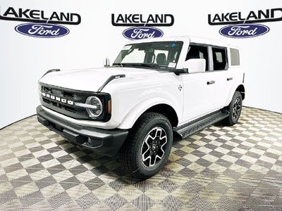 2026 Ford Bronco Outer Banks
