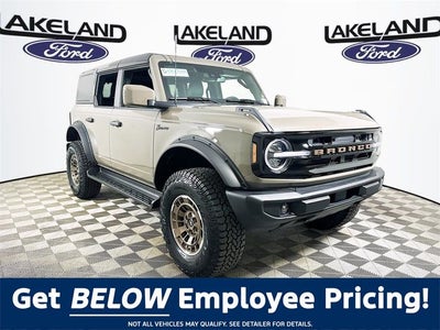 2026 Ford Bronco Outer Banks