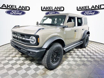 2026 Ford Bronco Outer Banks