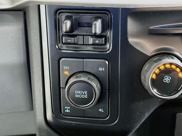 2027 Ford Super Duty F-250 SRW XL