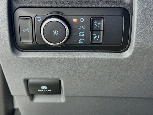 2027 Ford Super Duty F-250 SRW XL