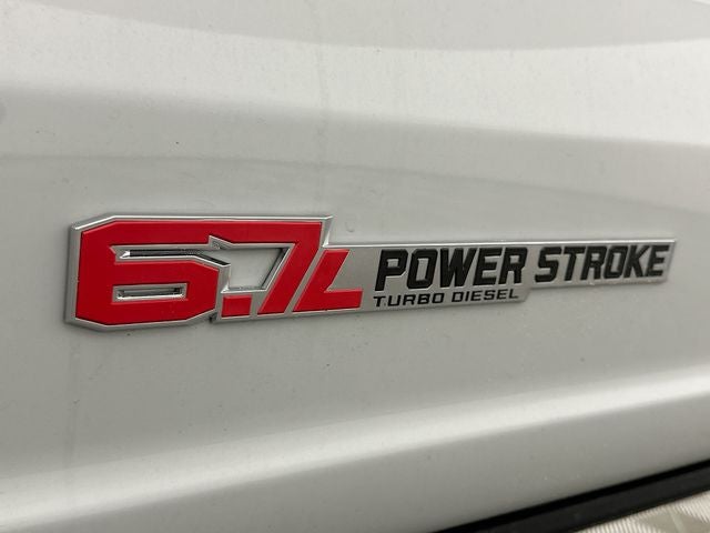 2026 Ford Super Duty F-250 SRW XLT BLACK WIDOW
