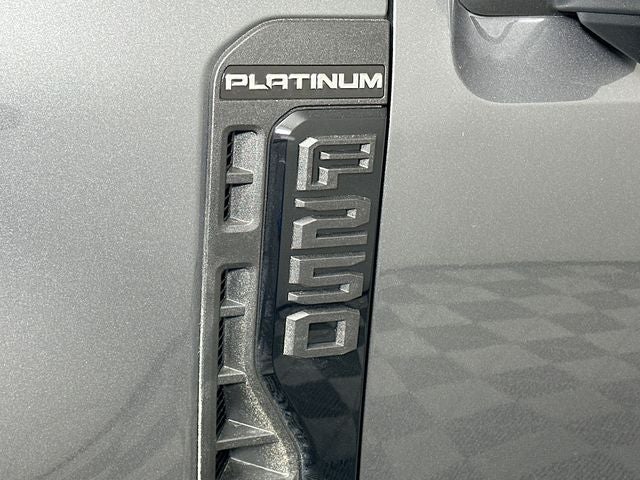 2026 Ford Super Duty F-250 SRW Platinum