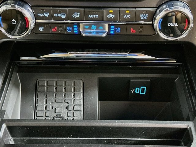 2027 Ford Super Duty F-350 SRW Lariat