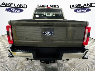 2027 Ford Super Duty F-350 SRW Lariat