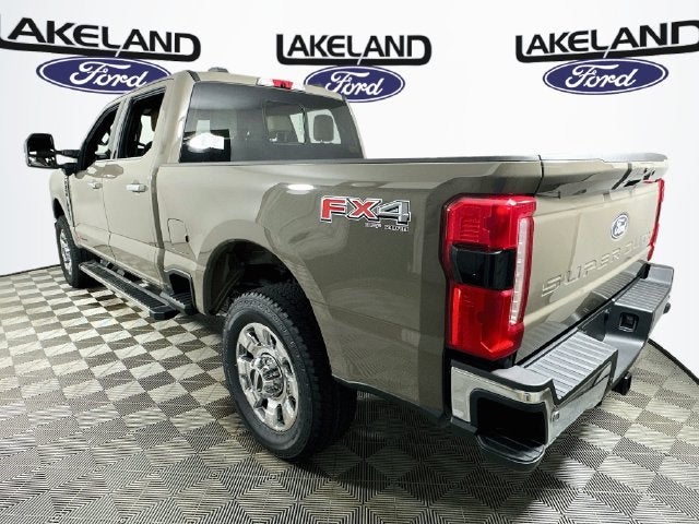 2027 Ford Super Duty F-350 SRW Lariat