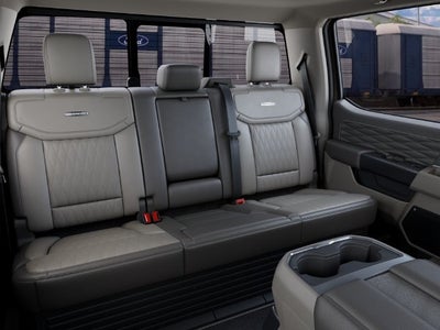 2027 Ford Super Duty F-350 SRW F-350® Platinum®