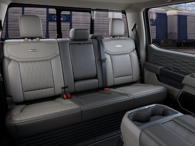 2027 Ford Super Duty F-350 SRW F-350® Platinum®