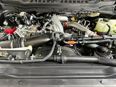 2027 Ford Super Duty F-350 SRW Lariat