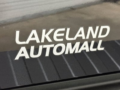 2027 Ford Super Duty F-350 SRW Lariat