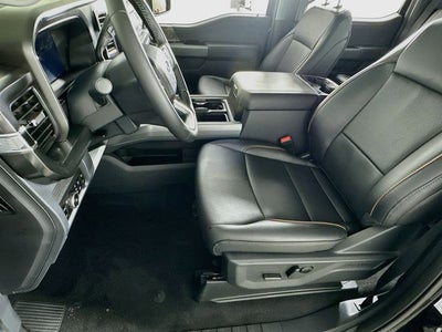 2027 Ford Super Duty F-350 SRW Lariat