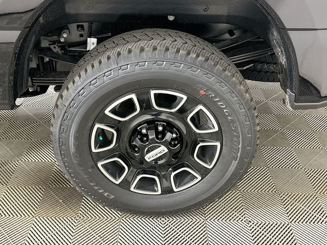 2026 Ford Super Duty F-350 SRW Platinum