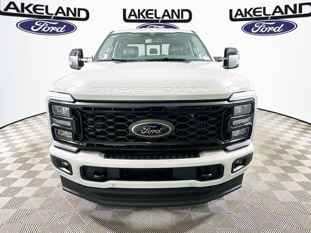 2026 Ford Super Duty F-350 SRW Lariat
