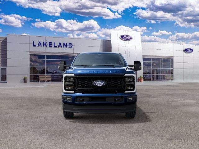 2027 Ford Super Duty F-350 SRW Lariat