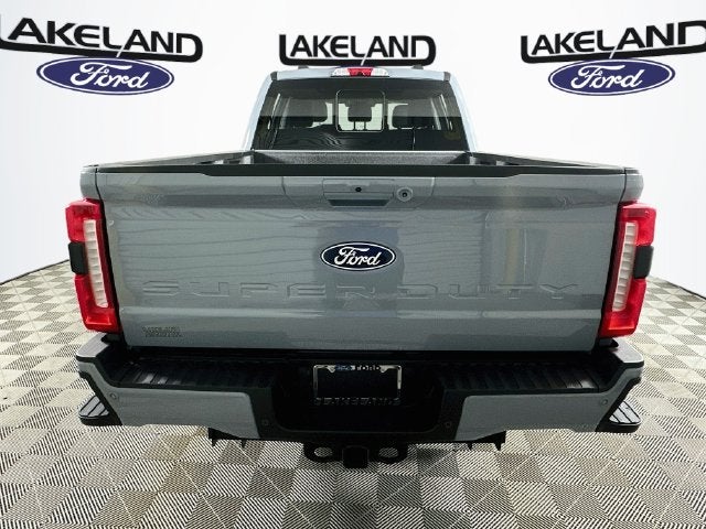 2027 Ford Super Duty F-350 SRW Lariat