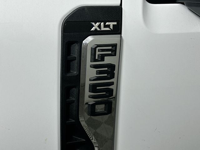 2026 Ford Super Duty F-350 SRW XLT