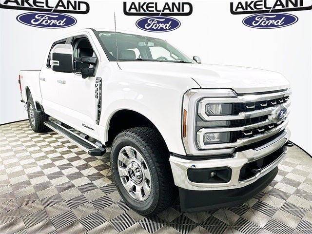2026 Ford Super Duty F-350 SRW Lariat