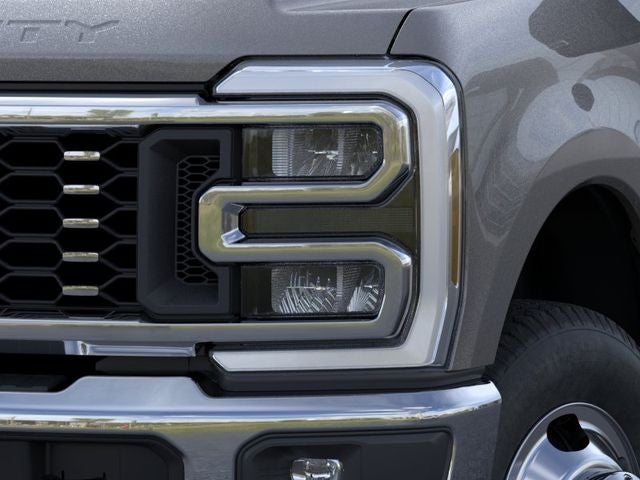 2026 Ford Super Duty F-350 DRW Lariat DRW