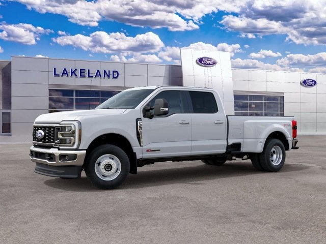 2027 Ford Super Duty F-350 DRW XLT DRW