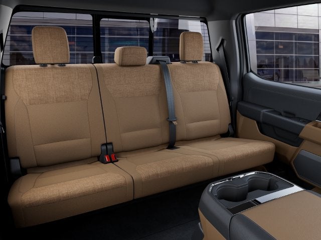 2027 Ford Super Duty F-350 DRW XLT DRW