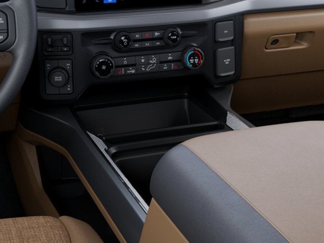 2027 Ford Super Duty F-350 DRW XLT DRW