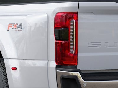 2027 Ford Super Duty F-350 DRW XLT DRW