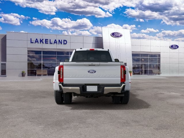 2027 Ford Super Duty F-350 DRW XLT DRW
