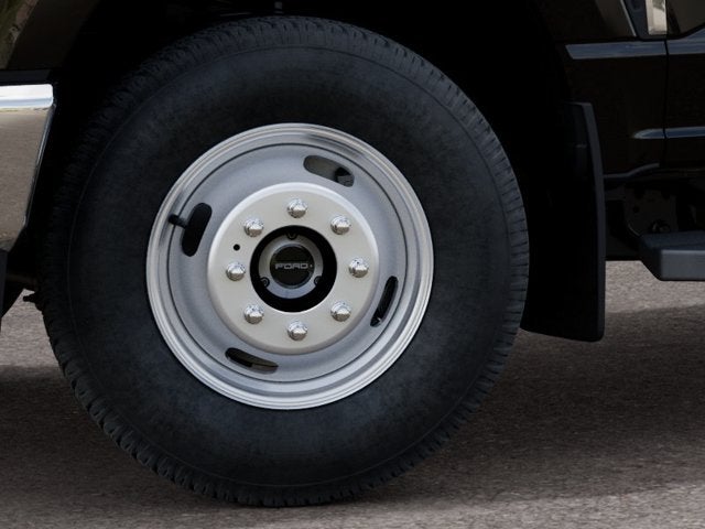 2027 Ford Super Duty F-350 DRW XLT DRW
