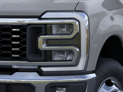 2026 Ford Super Duty F-350 DRW Lariat DRW