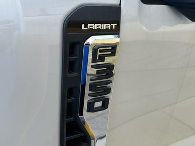2026 Ford Super Duty F-350 DRW Lariat DRW