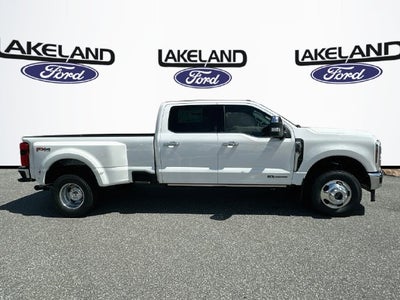 2026 Ford Super Duty F-350 DRW Lariat DRW