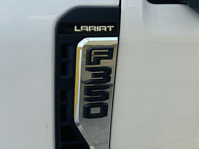 2026 Ford Super Duty F-350 DRW Lariat DRW