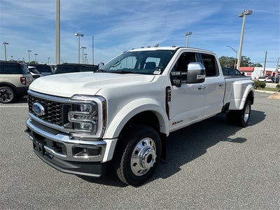 2026 Ford Super Duty F-450 DRW Lariat